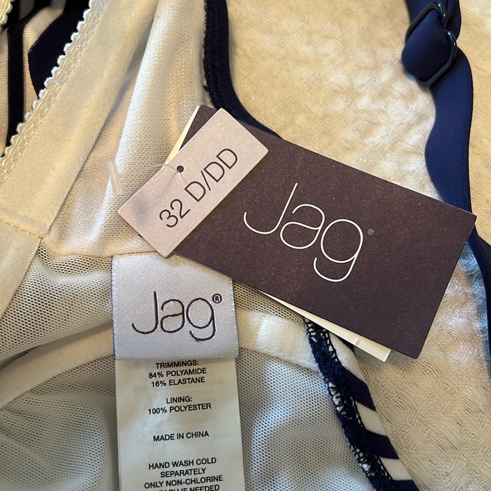 Jag NWT Navy and White Striped Tankini Top Size 32D/DD - Picture 11 of 15